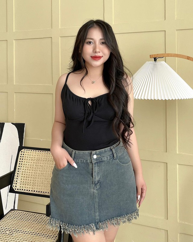 N&agrave;ng blogger người H&agrave;n sở hữu th&acirc;n h&igrave;nh mũm mĩm vẫn tự tin diện đồ khoe eo - Ảnh 19.