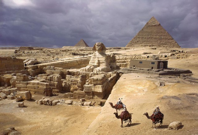 Trung Quốc cũng có kim tự tháp, nhưng tại sao nó kém nổi tiếng hơn nhiều so với kim tự tháp của Ai Cập?