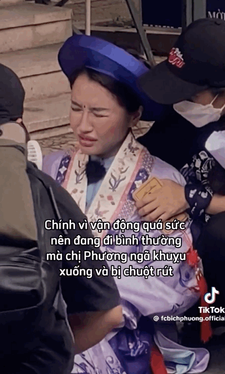 Bích Phương đau đớn đến mức bật khóc giữa đường, chuyện gì đây? - Ảnh 4.