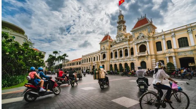 Nữ du kh&aacute;ch Anh n&ecirc;u l&yacute; do quyết định đến Việt Nam độc h&agrave;nh trong một tuần - Ảnh 1.