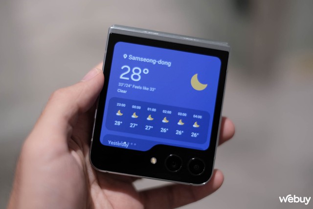 Màn hình phụ Flex Window trên Galaxy Z Flip5 làm được gì: Xem được cả YouTube, Netflix - Ảnh 7.