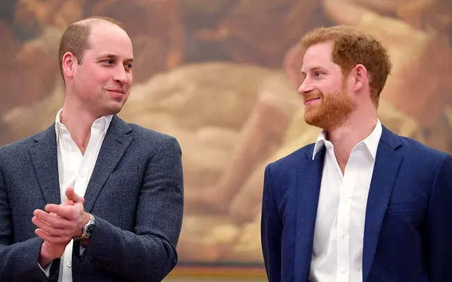Cùng tham dự lễ trao giải Diana, Hoàng tử William - Harry vẫn không trò chuyện - Ảnh 1.