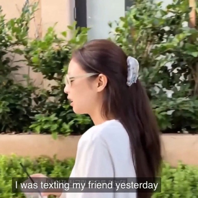 Loạt m&oacute;n đồ v&agrave; phụ kiện l&ecirc;n xu hướng nhờ Jennie, nh&atilde;n h&agrave;ng thơm l&acirc;y v&igrave; đồ b&aacute;n sạch trong t&iacute;ch tắc - Ảnh 10.