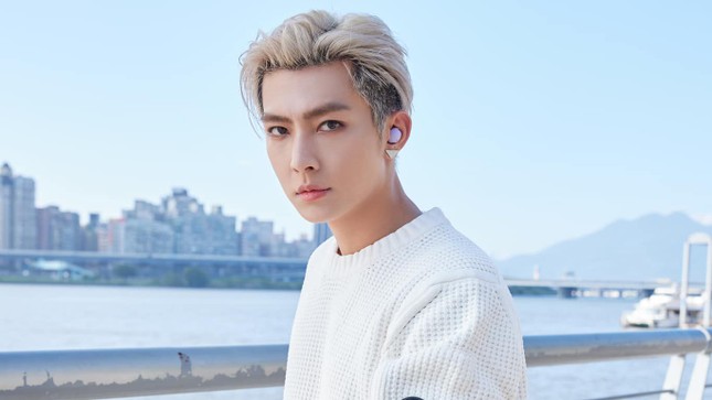 Nam diễn vi&ecirc;n bị cấm xuất cảnh - Ảnh 2.