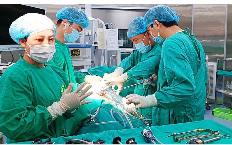 BỆNH THẬN MẠN GIAI ĐOẠN CUỐI, tin tức Mới nhất Vợ hiến thận cứu chồng