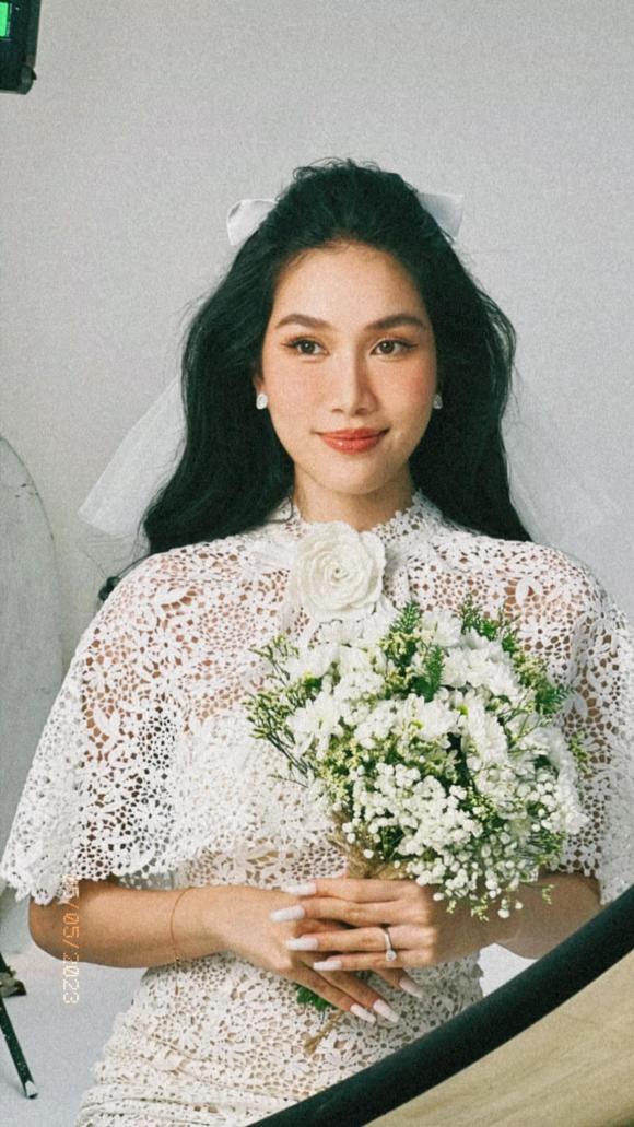 &Aacute; hậu Phương Anh lộ diện trước thềm lễ gia ti&ecirc;n - Ảnh 6.