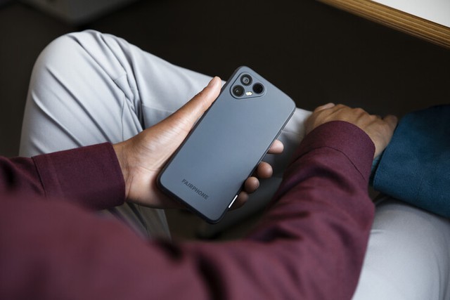 Nếu iPhone qu&aacute; nh&agrave;m ch&aacute;n, thử ngay mẫu điện thoại lắp gh&eacute;p như đồ chơi lego đang g&acirc;y sốt thị trường - Ảnh 3.