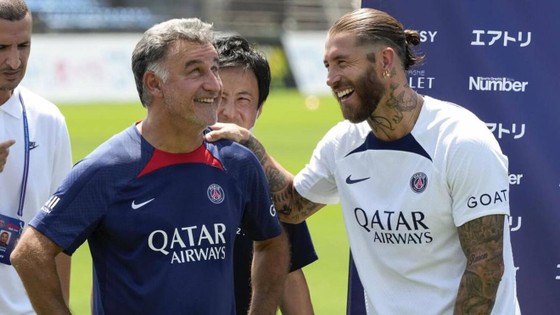 Cựu HLV PSG biết ơn v&igrave; được dẫn dắt Messi, Neymar v&agrave; Mbappe - Ảnh 2.