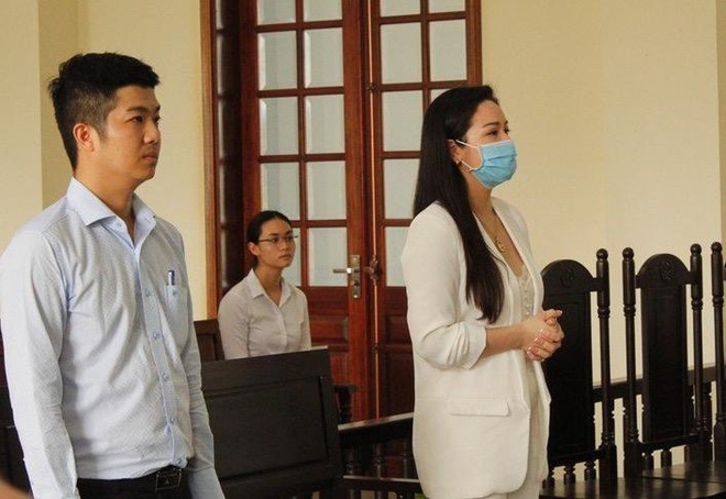 Sao nữ Vbiz tranh quyền nuôi con hậu ly hôn: Thắng kiện nhưng không ở cùng bé, thái độ với người cũ ra sao? - Ảnh 2.