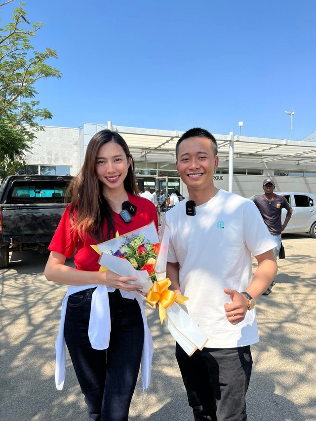 Thuỳ Tiên được Quang Linh Vlogs tổ chức sinh nhật, vị trí đứng khiến team đẩy thuyền rần rần - Ảnh 5.