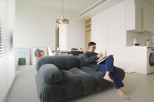 Căn nhà 47m2 nhưng sắp xếp quá khéo: Màu sắc rất quan trọng để nới rộng không gian - Ảnh 5.