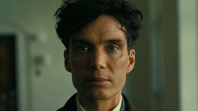 オッペンハイマー: 原爆の父の悲劇とクリストファー・ノーランの映画的屈曲 - 写真 2。 オッペンハイマー: 原爆の父の悲劇とクリストファー・ノーランの映画的屈曲 - 写真 2。