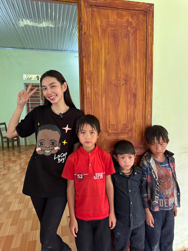 Hoa hậu Thuỳ Tiên: Quang Linh Vlogs là người anh mà tôi rất quý vì chúng tôi có cùng lý tưởng - Ảnh 6.