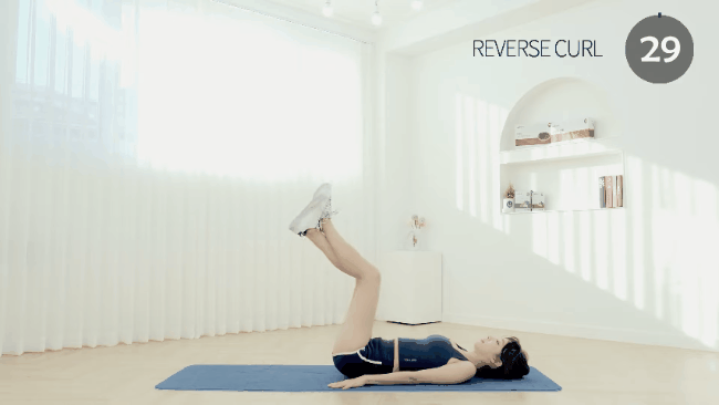 Tập pilates tại nhà: 10 phút mỗi ngày để có vòng eo thon gọn săn chắc - Ảnh 11. Tập pilates tại nhà: 10 phút mỗi ngày để có vòng eo thon gọn săn chắc - Ảnh 11.