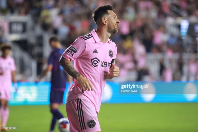 Messi ghi b&agrave;n trận thứ 5 li&ecirc;n tiếp, đưa Inter Miami tiến gần tới chức v&ocirc; địch - Ảnh 9.