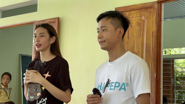 Hoa hậu Thuỳ Tiên: Quang Linh Vlogs là người anh mà tôi rất quý vì chúng tôi có cùng lý tưởng - Ảnh 4.