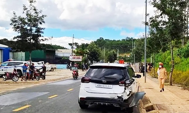 Bắt t&agrave;i xế g&acirc;y tai nạn li&ecirc;n ho&agrave;n khiến 2 sinh vi&ecirc;n tử vong tại Đ&agrave; Lạt - Ảnh 1.
