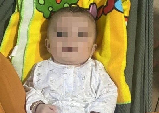Vụ bé trai 5 tháng tuổi bị bỏ rơi bên đường ở Bạc Liêu: Người thân đã nhận cháu bé - Ảnh 1.