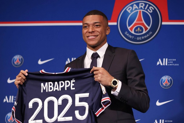 Kylian Mbappe: Cầu thủ có sức ảnh hưởng nhất làng bóng đá hiện tại - Ảnh 3.