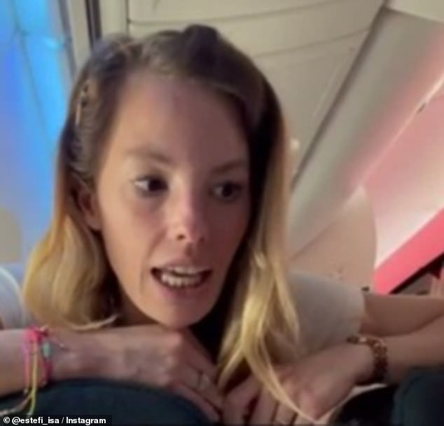 Phi c&ocirc;ng 56 tuổi đột tử trong nh&agrave; vệ sinh, m&aacute;y bay hạ c&aacute;nh khẩn cấp trong đ&ecirc;m tối - Ảnh 2.