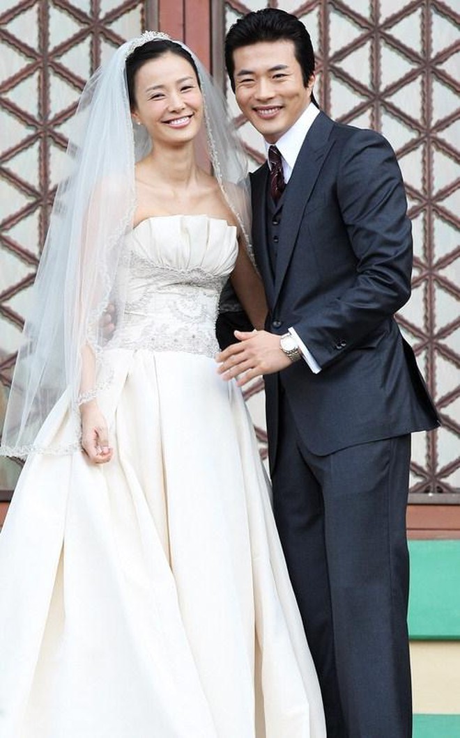Quý tử 14 tuổi nhà Kwon Sang Woo và Á hậu dâu hụt Samsung gây sốt: Đã cao 1m8 còn có visual không kém idol Kpop - Ảnh 6.