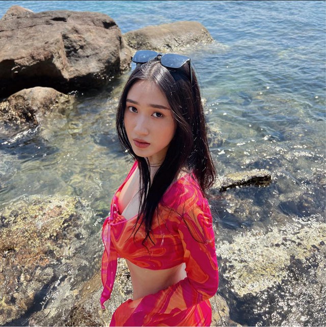 Ảnh đời thực quyến rũ của c&ocirc; n&agrave;ng tiểu tam phim L&agrave;ng trong phố - Ảnh 13.