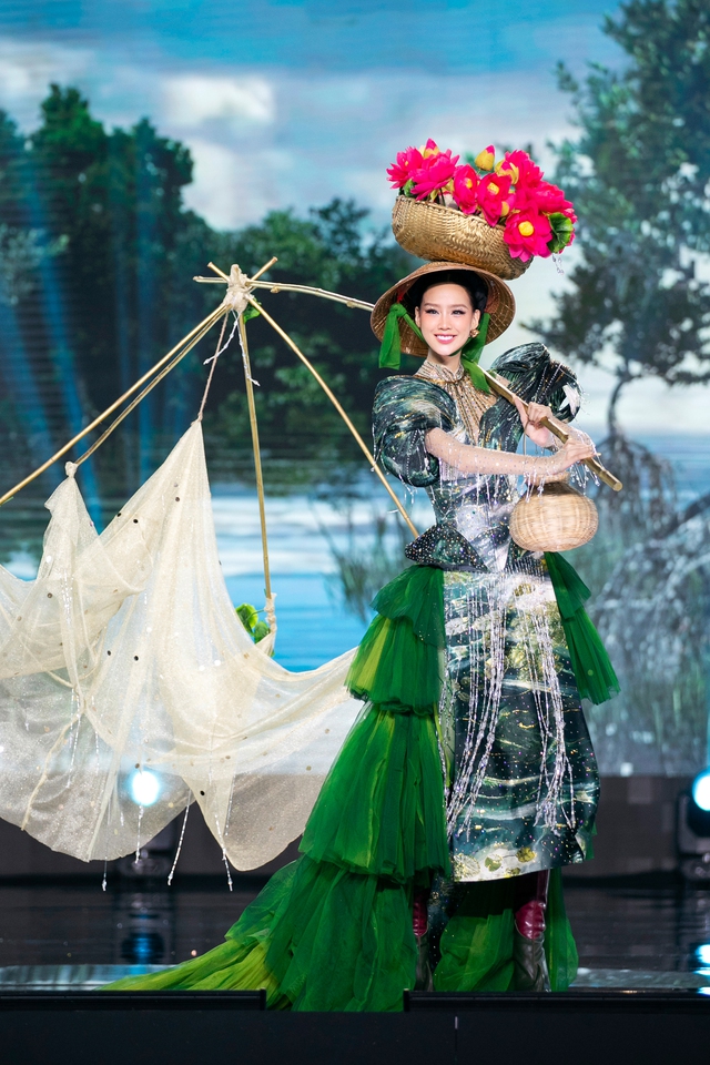 Mãn nhãn đêm thi Trang phục dân tộc Miss Grand Vietnam: Thiên Ân diễn xuất thần, loạt thiết kế ấn tượng đến bất ngờ - Ảnh 14.