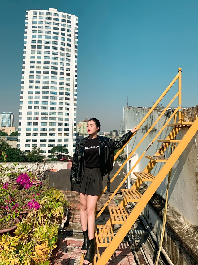 Ảnh đời thực quyến rũ của c&ocirc; n&agrave;ng tiểu tam phim L&agrave;ng trong phố - Ảnh 18.