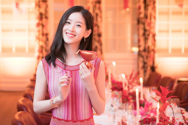 Cuộc sống hiện tại của hot girl trà sữa Chương Trạch Thiên sau 8 năm kết hôn với tỷ phú hơn 19 tuổi - Ảnh 2.