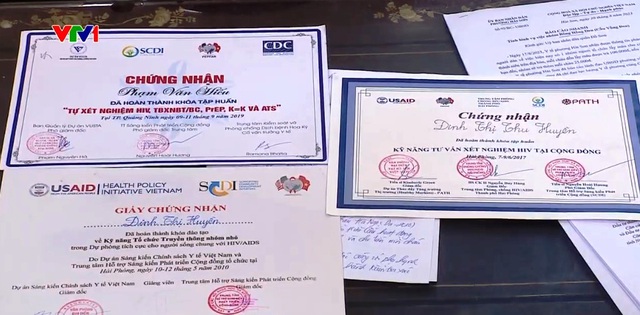 Kết quả điều tra vụ nh&oacute;m B&ocirc;ng hồng đen tự lấy mẫu m&aacute;u học sinh - Ảnh 3.