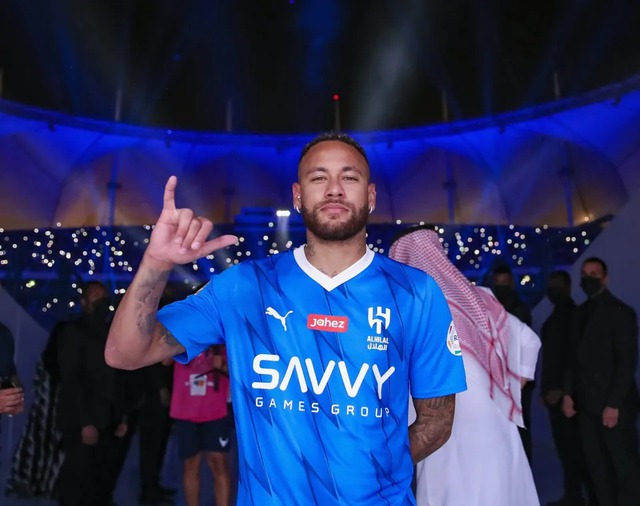 Neymar ra mắt hoành tráng trước 60.000 khán giả tại Al Hilal nhưng vẫn chưa thể thi đấu do chấn thương - Ảnh 2.