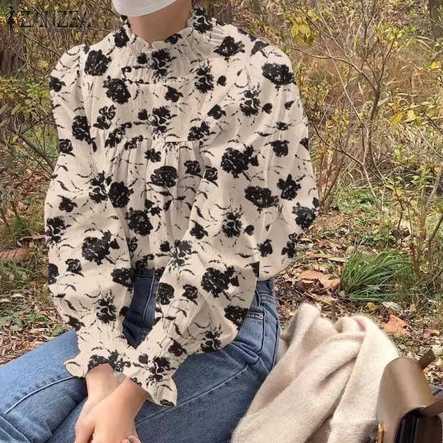 Mặc đẹp như phụ nữ Pháp với áo blouse họa tiết hoa nhỏ xinh - Ảnh 9. Mặc đẹp như phụ nữ Pháp với áo blouse họa tiết hoa nhỏ xinh - Ảnh 9.