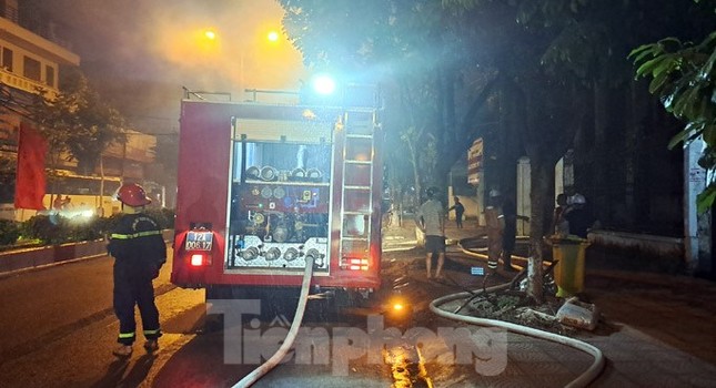 Sét đánh làm cháy kho gas ở Lạng Sơn - Ảnh 2.