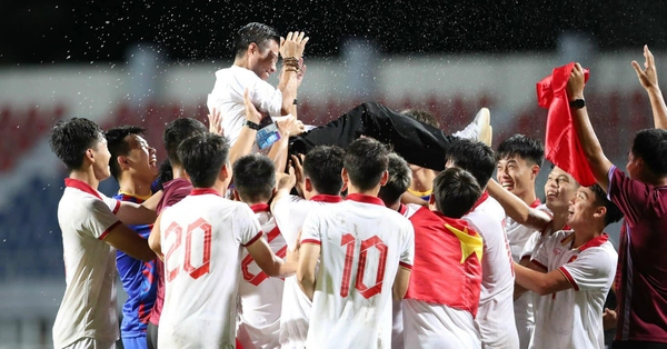 Google tặng quà đặc biệt mừng U23 Việt Nam lên ngôi vô địch - Ảnh 1.