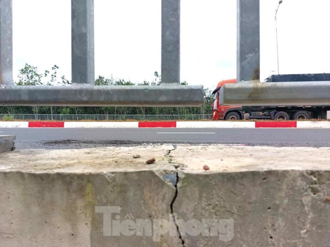 Cầu đường nghìn tỷ nối Bình Dương, Tây Ninh thông xe chưa lâu đã xuống cấp - Ảnh 8.