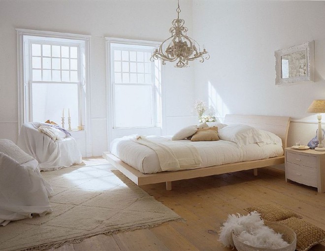 Phòng ngủ trắng với những thiết kế đơn giản nhưng hấp dẫn - Ảnh 1.
