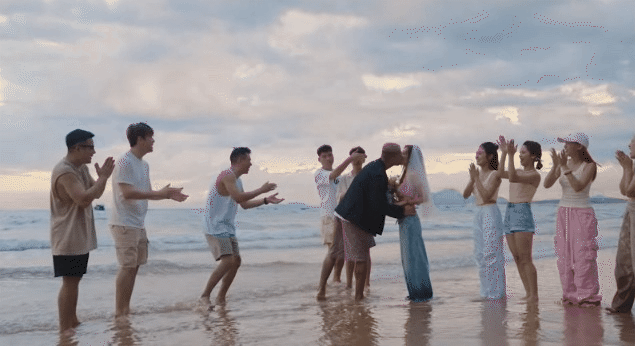 BigDaddy - Emily tổ chức đám cưới độc nhất vô nhị trên bãi biển, một hot girl đình đám bắt được hoa cưới - Ảnh 5.