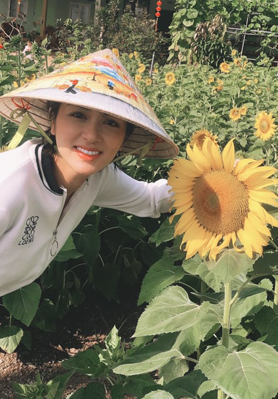 Hoa hậu đông con nhất showbiz Việt: Từng gặp biến cố đến mức vào bệnh viện tâm thần, giờ về làm nông, sống an yên - Ảnh 5.