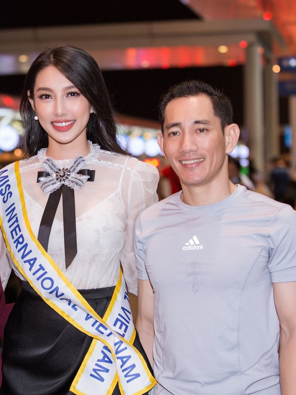 Ba của Hoa hậu Thùy Tiên có biểu cảm lạ khi con gái nói 5h sáng dậy dọn ...