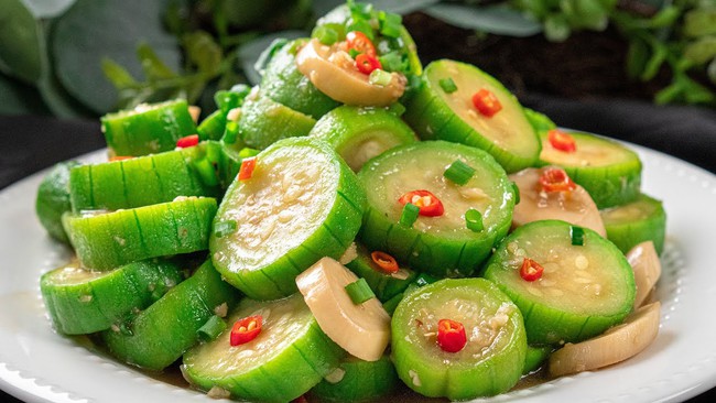 Người Việt có 2 món rau là thuốc chữa đau đầu kỳ diệu, mùa hè ăn vừa mát, vừa bổ lại ngủ ngon - Ảnh 3.