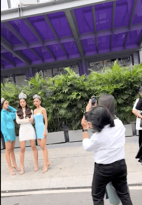 Hoa hậu Ý Nhi và 2 Á hậu bị team qua đường bắt gặp lộ diện tại TP.HCM, thái độ thế nào? - Ảnh 3.