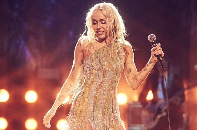 Miley Cyrus: Lưu diễn khiến tôi mất nhân tính - Ảnh 2.
