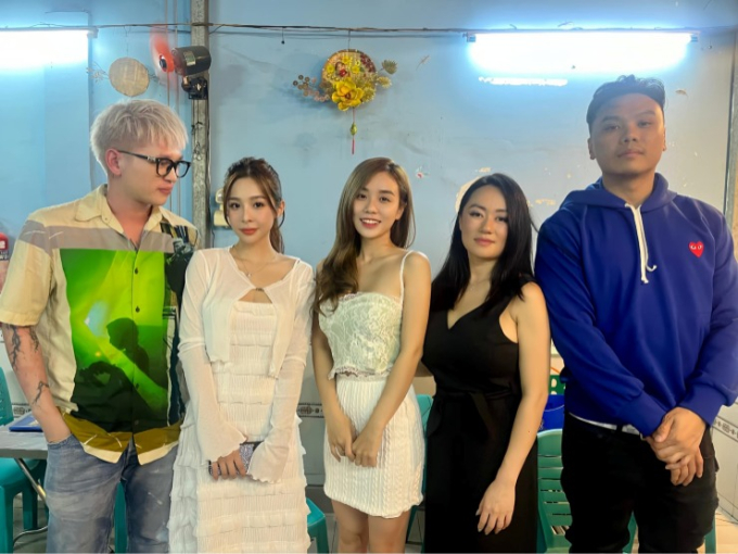 Cindy Lư đọ sắc với Liu Grace tại Rap Việt, đi cùng Đạt G nhưng không xuất hiện chung? - Ảnh 4.