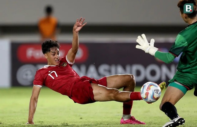 U23 Indonesia đại thắng 9-0, sáng cửa giành vé dự U23 châu Á 2024 - Ảnh 1.