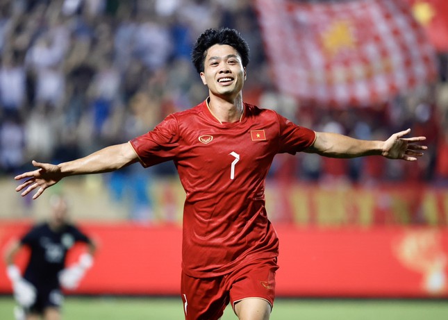 Công Phượng ghi bàn đầu tiên cho tuyển Việt Nam sau gần 2 năm - Ảnh 1.