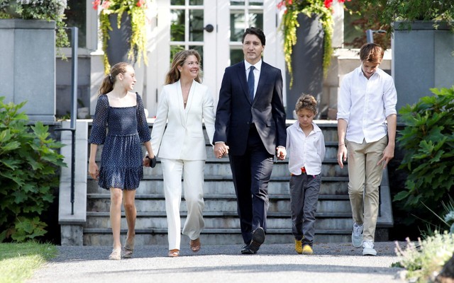 Hậu ly thân, vợ chồng Thủ tướng Canada chia sẻ quan điểm đáng suy ngẫm về việc nuôi dạy con cái - Ảnh 2.