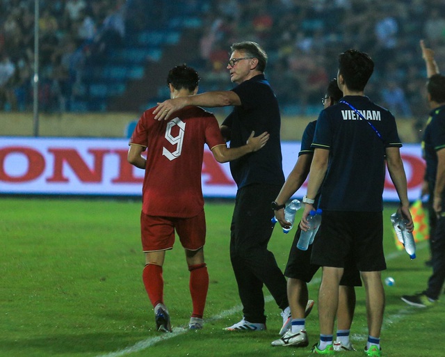 Văn Toàn nhanh như sóc, Tuấn Hải ra chân mạnh mẽ tạo nên một bàn thắng tuyệt đẹp - Ảnh 14.