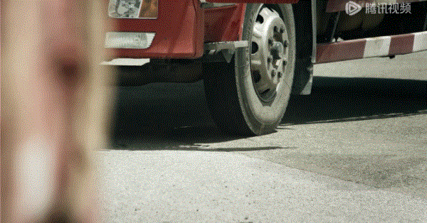 Cảnh phim bị ch&ecirc; kỹ xảo giả như thập ni&ecirc;n 2000 - Ảnh 4.