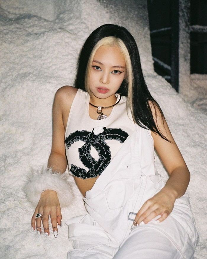 Khoảnh khắc đẹp nhất mọi thời đại của Jennie (BlackPink) - Ảnh 18.