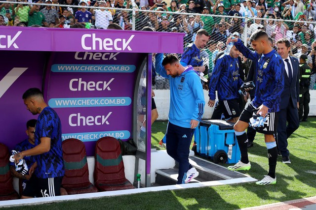 Messi trở thành trợ lý HLV của tuyển Argentina để có thể sát cánh cùng đồng đội - Ảnh 1.